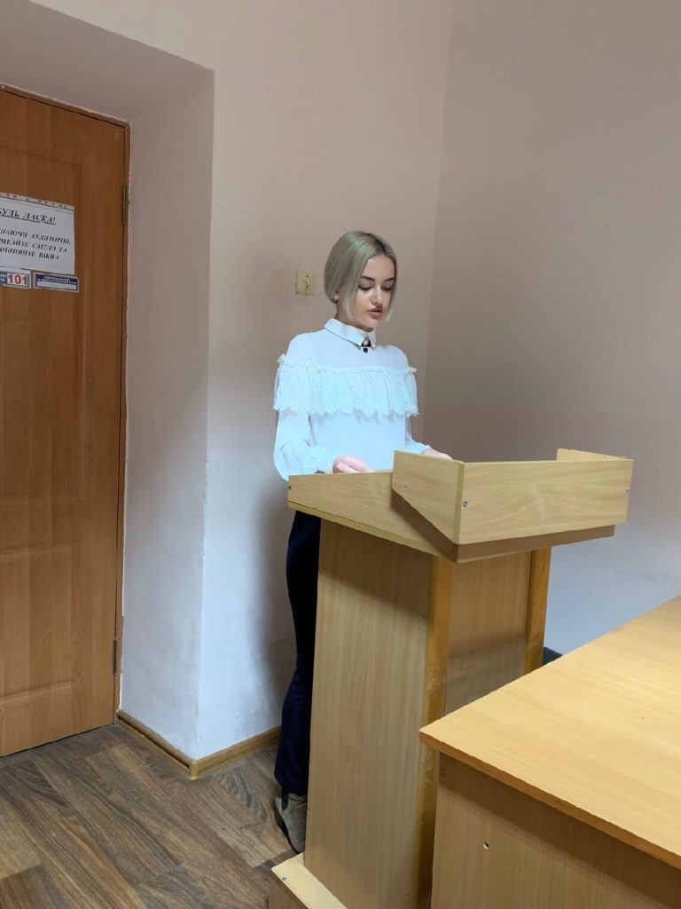 Ilash Valeriia Mistse rishen Konstytutsiinoho Sudu v systemi dzherel prava Ukrainy